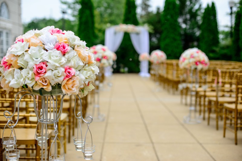Postponing Your Wedding: Everything you Need to Know