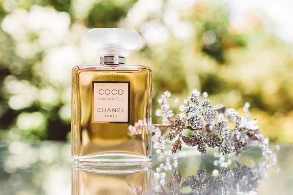 Everything You Need To Know About Choosing The Perfect Bridal Perfume